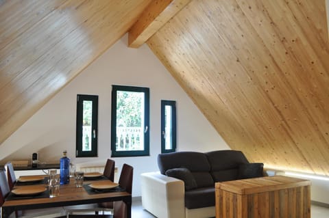 Communal lounge/ TV room, Living room, Dining area