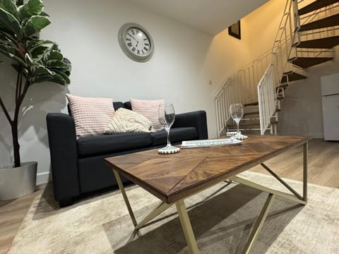 Modern 1 bedroom house Apartment in Grantham