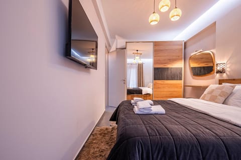 Ellywood Apartment in Thessaloniki