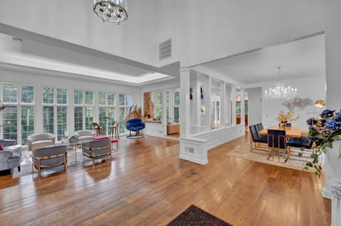 Fancy Poconos Castle Indoor MEGA 10plus Hot Tub House in Stroud Township