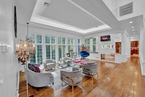 Fancy Poconos Castle Indoor MEGA 10plus Hot Tub House in Stroud Township