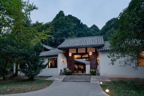 Property building, Natural landscape