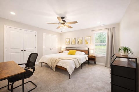 Charming 1-BR Retreat in the Heart of Clarksville Apartment in Clarksville