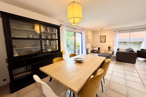 Charmante maison bord de mer - 100m des plages House in Finistere