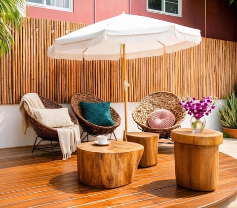 Property building, Patio, Day, Seating area, Breakfast