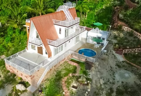 Property building, Day, Bird's eye view, Pool view