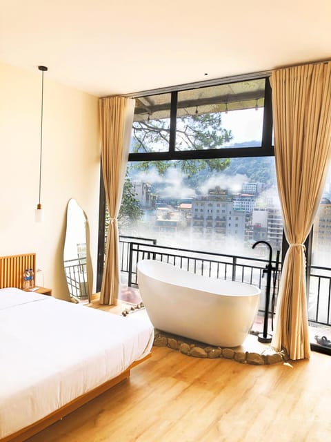 View (from property/room), Photo of the whole room