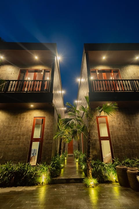 Property building, Night, View (from property/room)