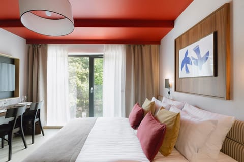 Bed, Photo of the whole room
