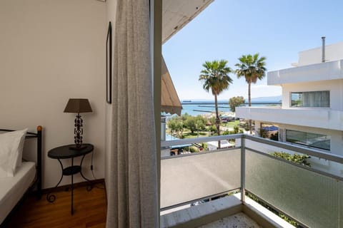 Day, Natural landscape, View (from property/room), Balcony/Terrace, Seating area, Sea view