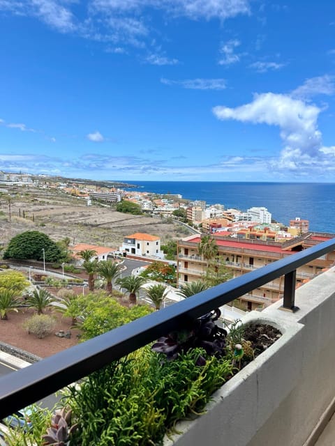 Day, Natural landscape, View (from property/room), Balcony/Terrace, Sea view