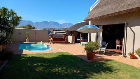 Patio, BBQ facilities, Garden, Garden, Mountain view, Pool view, Swimming pool, sunbed
