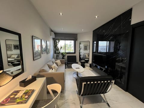 Communal lounge/ TV room, TV and multimedia, Living room
