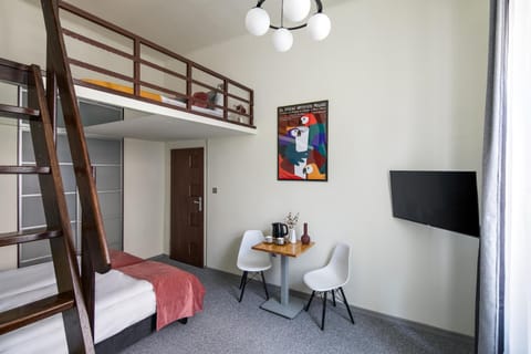 TV and multimedia, Photo of the whole room, Bedroom