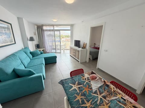 TV and multimedia, Living room, Dining area