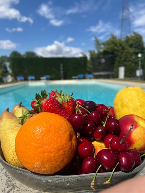 Day, Food and drinks, Food, Pool view, Swimming pool