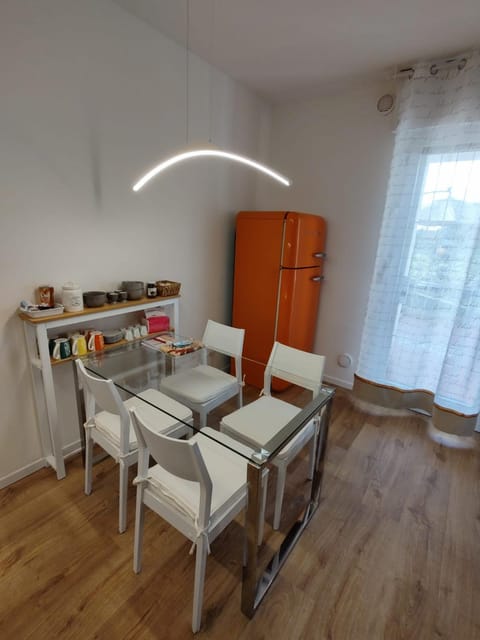 Living room, Dining area, Breakfast