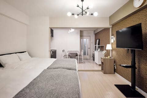 Bed, Living room, Dining area, Bedroom