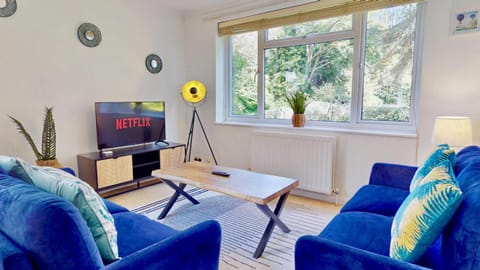 TV and multimedia, Seating area