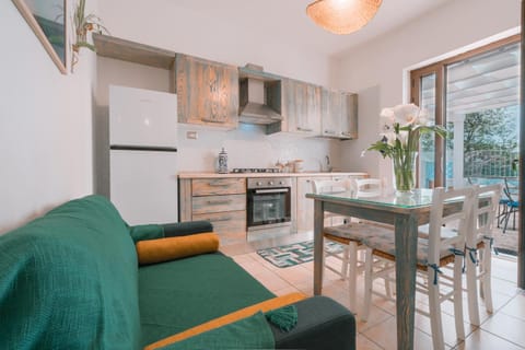 Patio, Kitchen or kitchenette, Seating area, oven, pet friendly, stove
