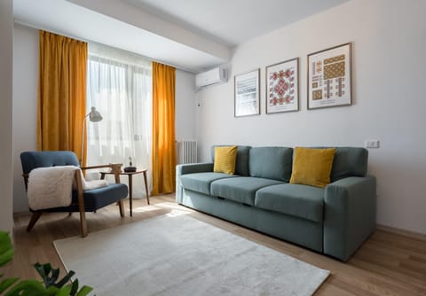 Living room, Seating area