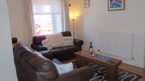 Living room, Seating area, Street view