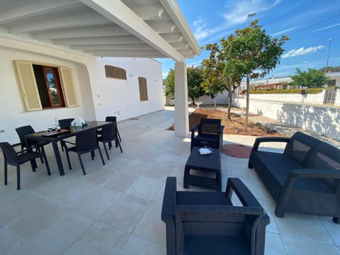 Patio, Garden, Balcony/Terrace