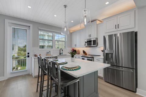 Hunters Haven by SkyRun Anna Maria House in Cortez