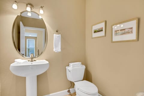 Sun Kissed Villa by SkyRun Anna Maria House in Bradenton Beach