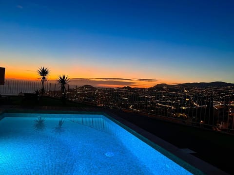 Night, Pool view