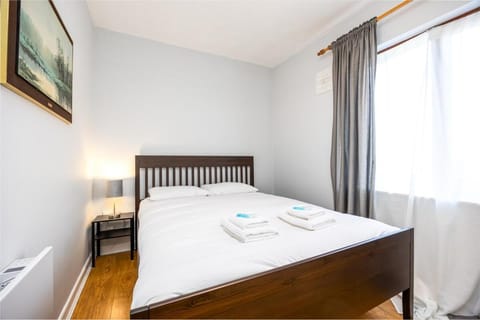 Chic 2Bed With Canal Views-15 Min To Kilmainham Gaol Apartment in Dublin