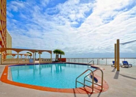 Patio, Natural landscape, Pool view, Sea view, Swimming pool, sunbed