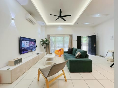 TV and multimedia, Living room, air conditioner