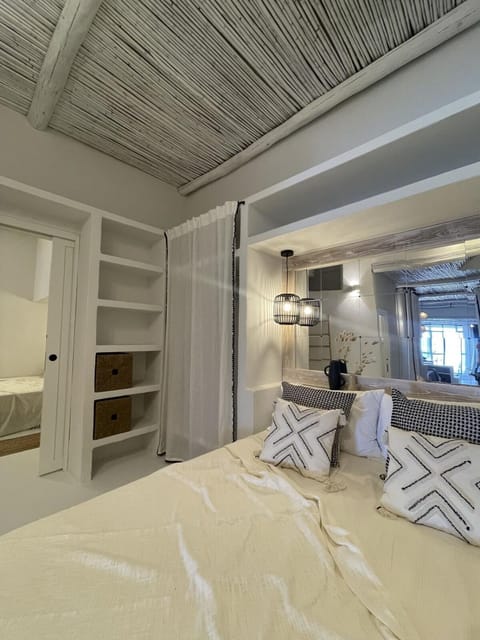 Loft 2 Beachfront Porto Faro Apartment in Palau