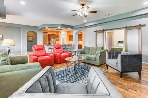 Backyard Oasis with Fire Pit Laveen Village Retreat House in Laveen Village