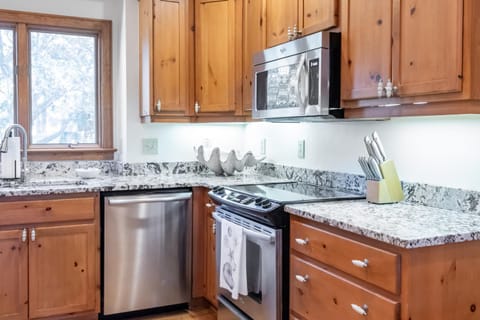 30 Marsh Cottage Lane by Akers Ellis Rentals House in Kiawah Island