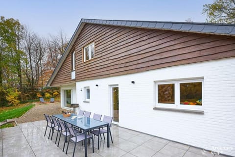 au point de vue House in Wallonia, Belgium