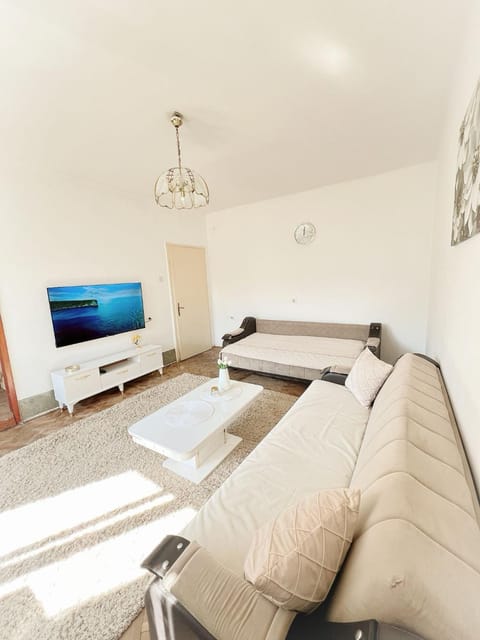 Home NP Apartments Apartment in Serbia