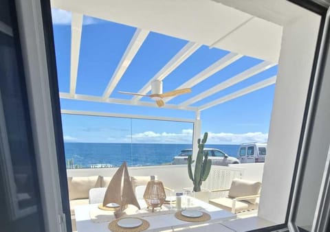Patio, View (from property/room), Balcony/Terrace, Dining area, Sea view