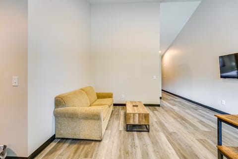 1 Mi to Beach Peaceful Port Huron Escape Apartment in Port Huron