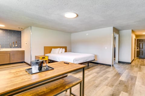 1 Mi to Lake Huron Beaches Quiet Studio Apartment Apartment in Port Huron