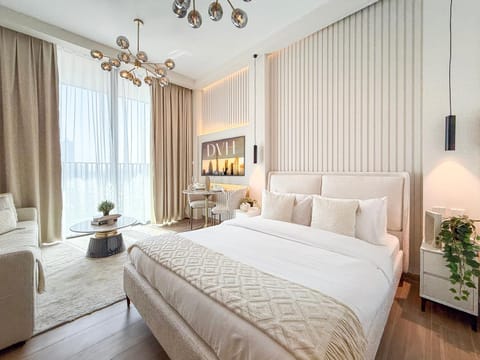 Bed, Living room, Photo of the whole room, Bedroom