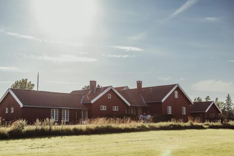 Property building, Natural landscape