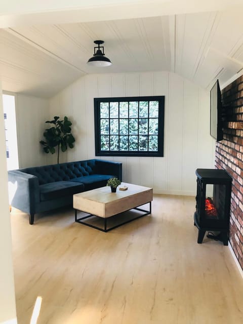 2 Queen Beds, Dog Friendly, Fenced in Yard House in Glen Ellen