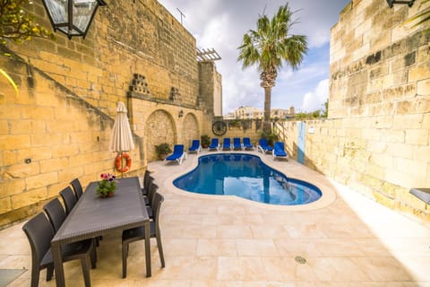 Caqsi Farmhouse Apartment in Malta