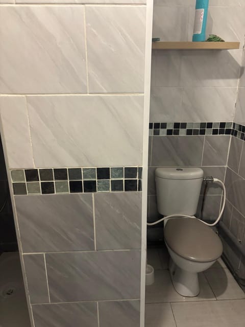 Home stay Private studio Apartment in Massy