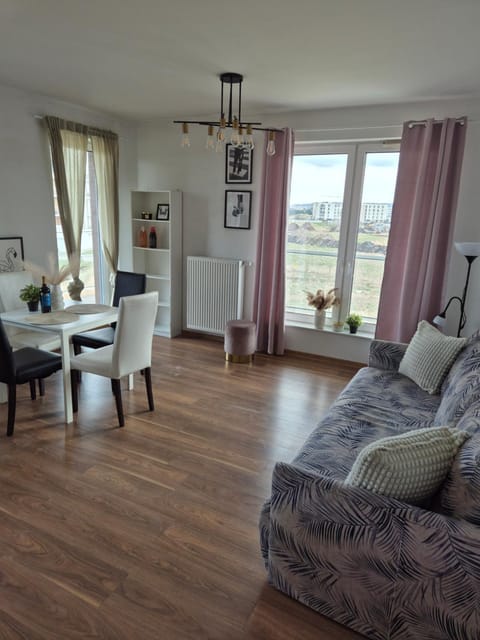 Apartament Słoneczny Taras przy Aquapark Reda Apartment in Pomeranian Voivodeship