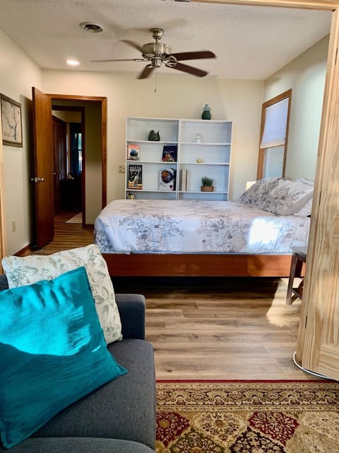 Lakehouse Sunset Beach 3BD,1BA House in Lake Hartwell