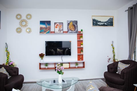Communal lounge/ TV room, TV and multimedia, Living room, Seating area