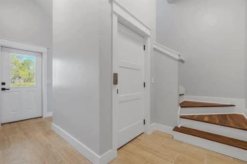 Pelican Point- New construction- Sleeps 11- Pool House in Saint George Island